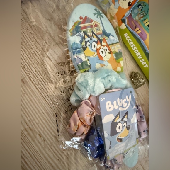 Bluey Accessory Set - Picture 6 of 6